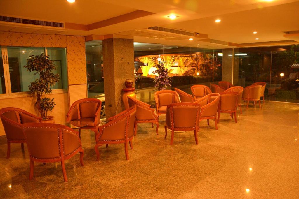 Pohseen Grand Palace Hotel Бангкок Экстерьер фото
