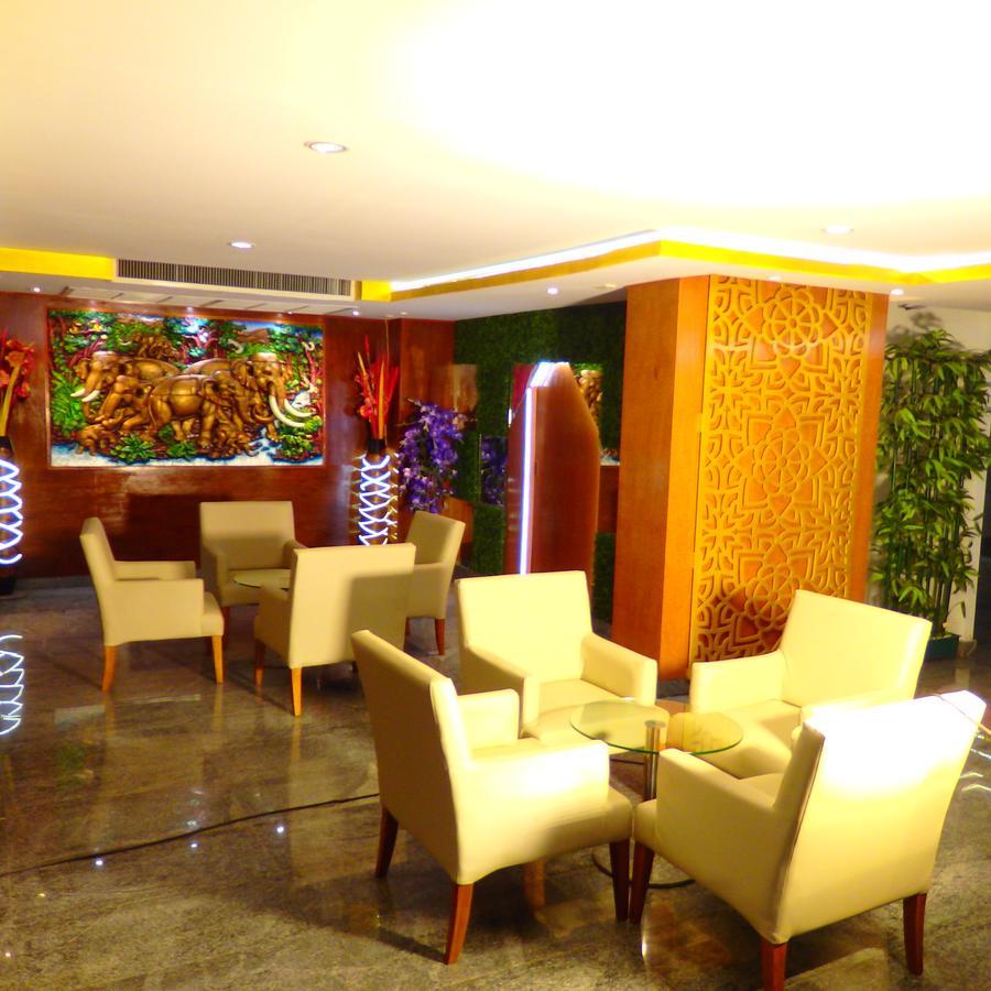 Pohseen Grand Palace Hotel Бангкок Экстерьер фото