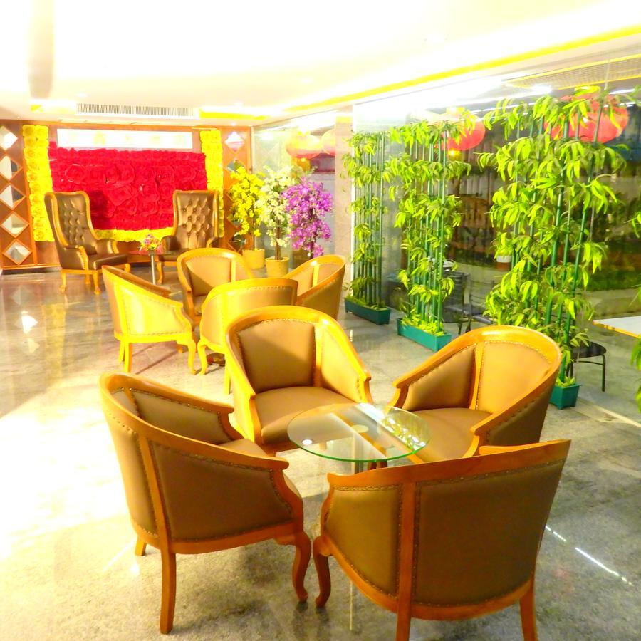 Pohseen Grand Palace Hotel Бангкок Экстерьер фото