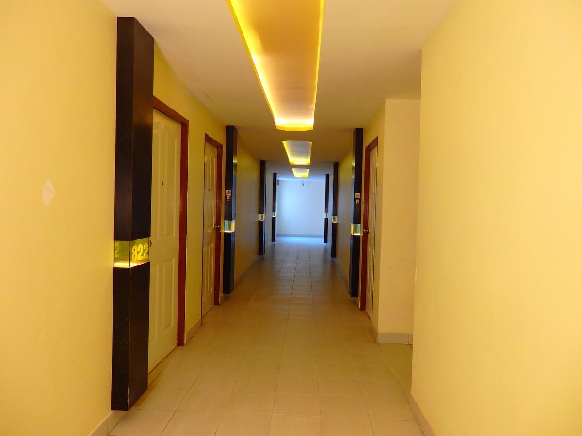 Pohseen Grand Palace Hotel Бангкок Экстерьер фото