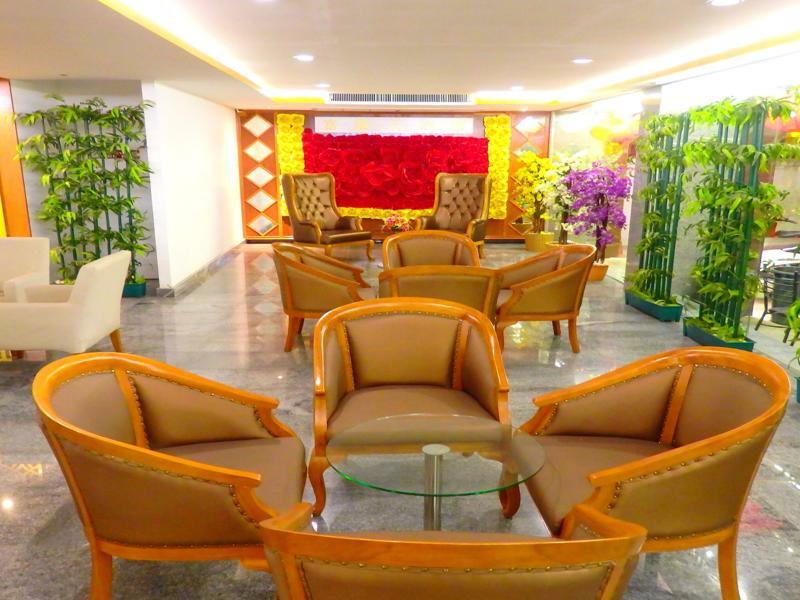 Pohseen Grand Palace Hotel Бангкок Экстерьер фото